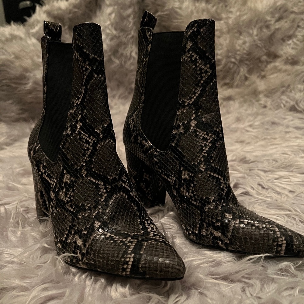 Steve Madden boots